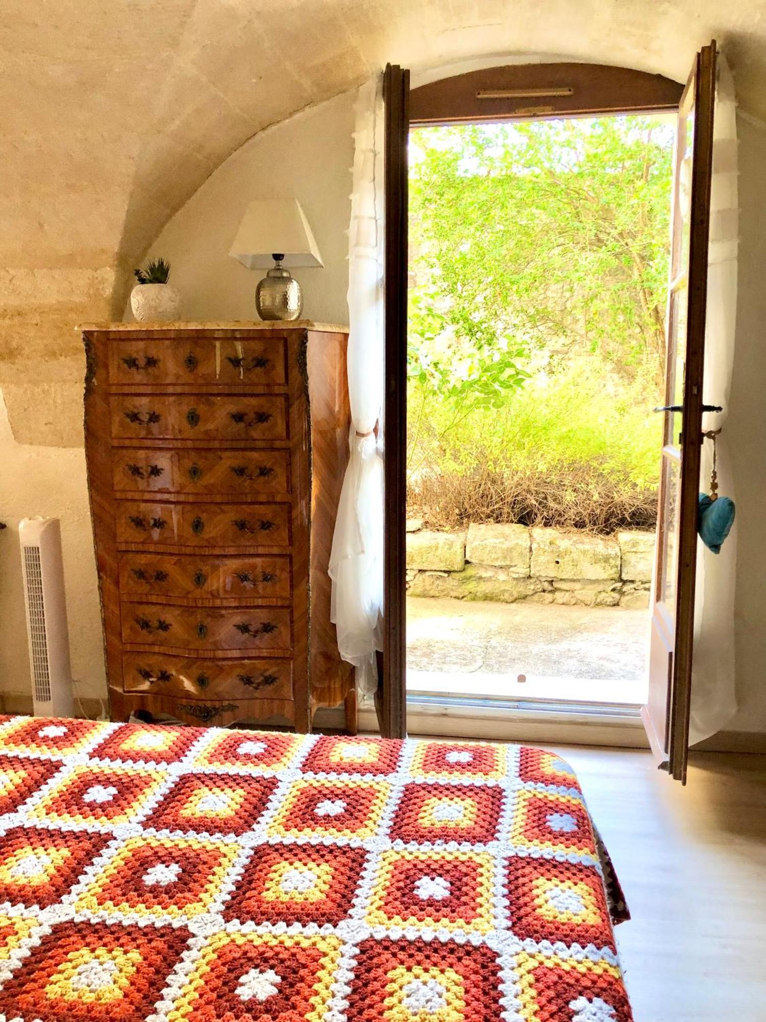 Appartement sur jardin en centre-ville Uzès Extérieur photo